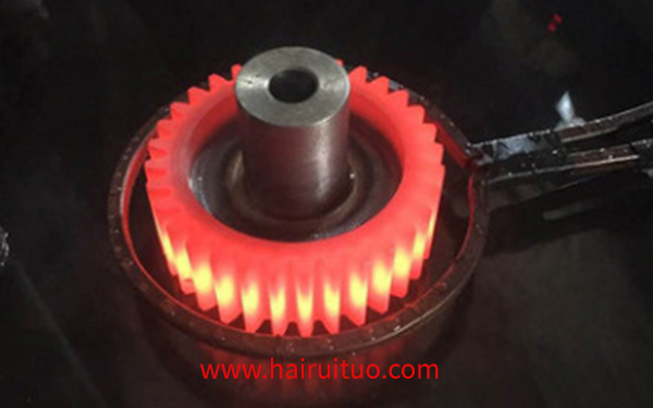 �ʹ�͸�Ե���X݆�Б�(y��ng)�������c(di��n)��ʲô��