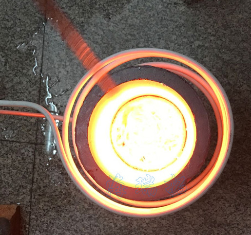 高溫熔金設(shè)備首選海拓中高頻熔金機工業(yè)環(huán)保無明火