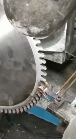 高頻加熱機(jī)對(duì)鋸片齒輪淬火視頻
