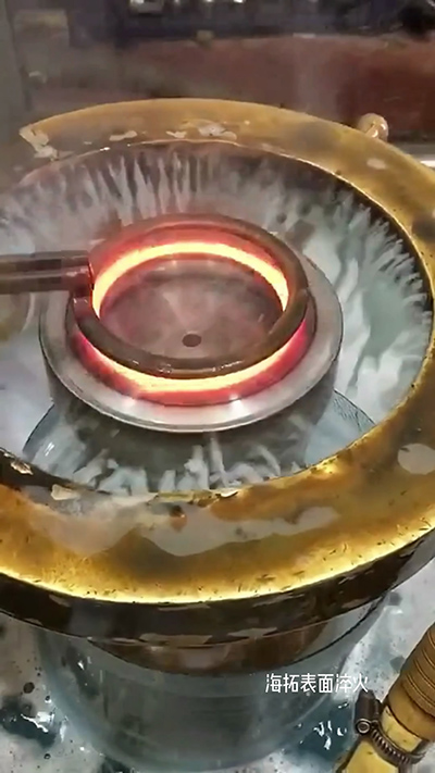 高頻淬火機(jī)床表面自動(dòng)化淬火熱處理