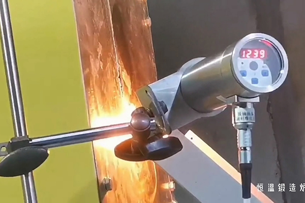 中頻鍛造爐-恒溫控制鍛造加熱爐-適用加熱淬火退熱鍛等工藝