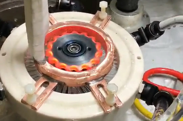 發(fā)現(xiàn)齒輪還可以用高頻機(jī)淬火