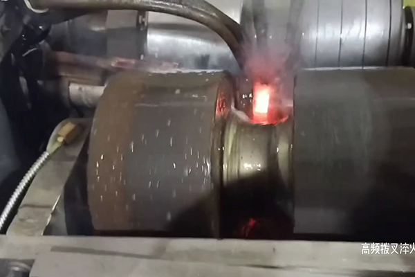 撥叉淬火用自動(dòng)化數(shù)控高頻淬火機(jī)床