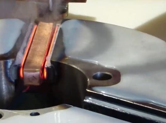 高頻數(shù)控淬火機床-卡盤感應(yīng)淬火