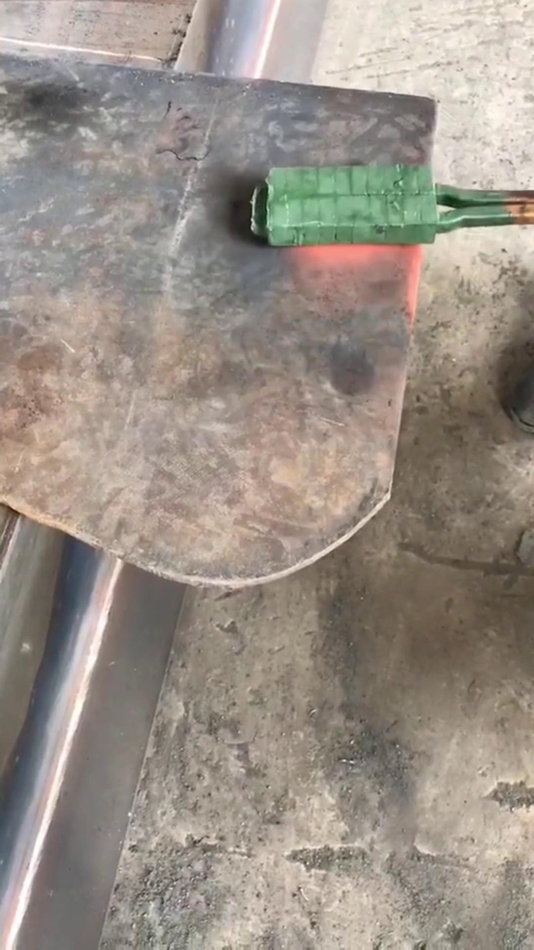 手持式高頻加熱機(jī)工件表面淬火熱處理