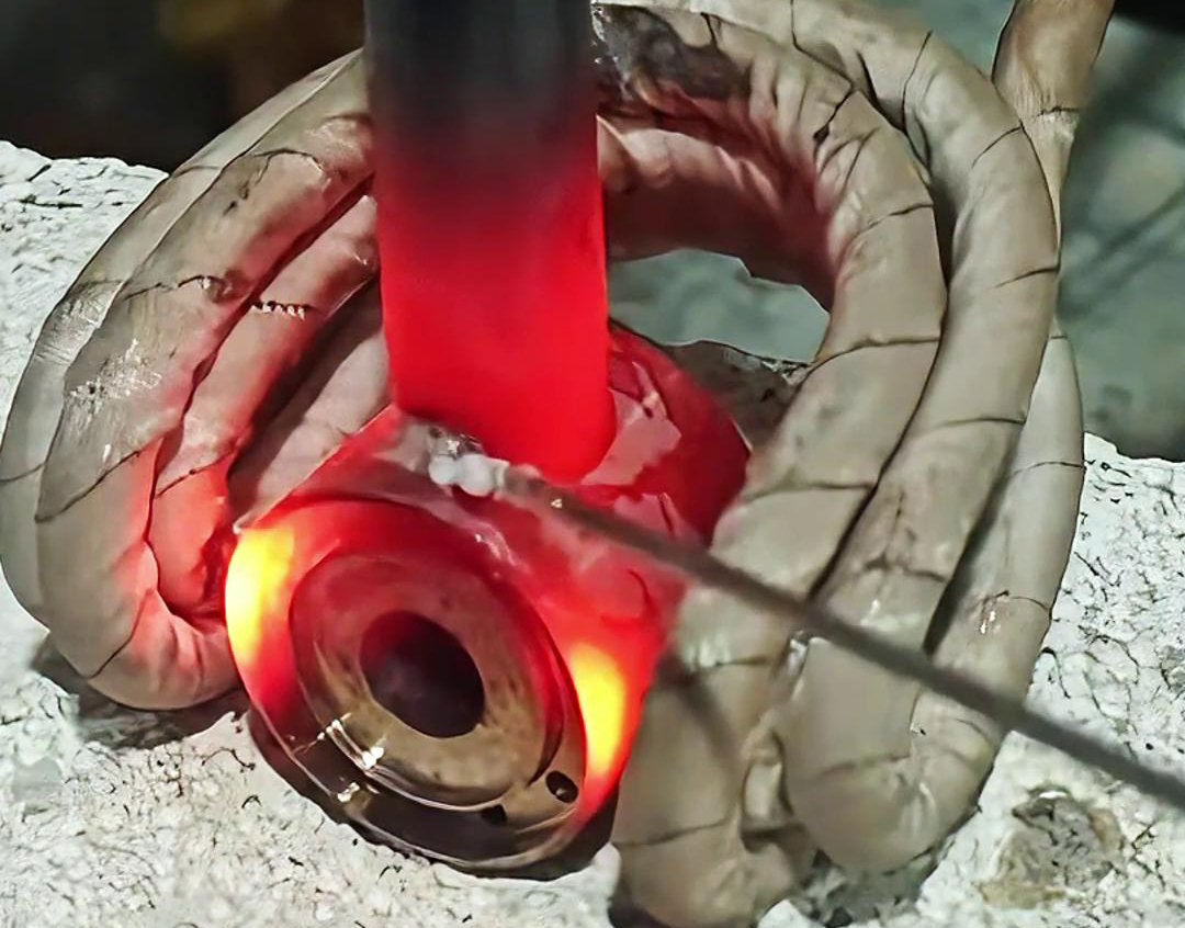 高頻焊機在不銹鋼管和鐵管焊接中的應(yīng)用，你了解多少？