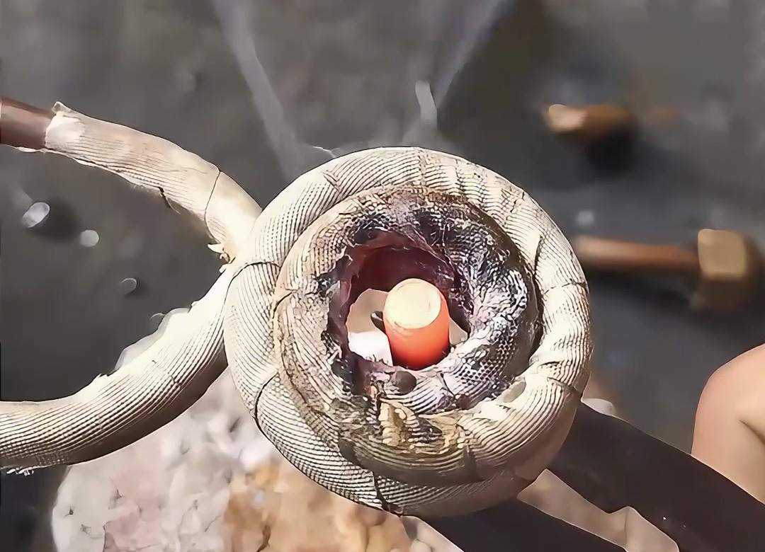 海拓高頻加熱機(jī)實測：直徑 6mm 銅螺桿 3 秒升溫破千度，強(qiáng)悍功率盡顯加熱實力