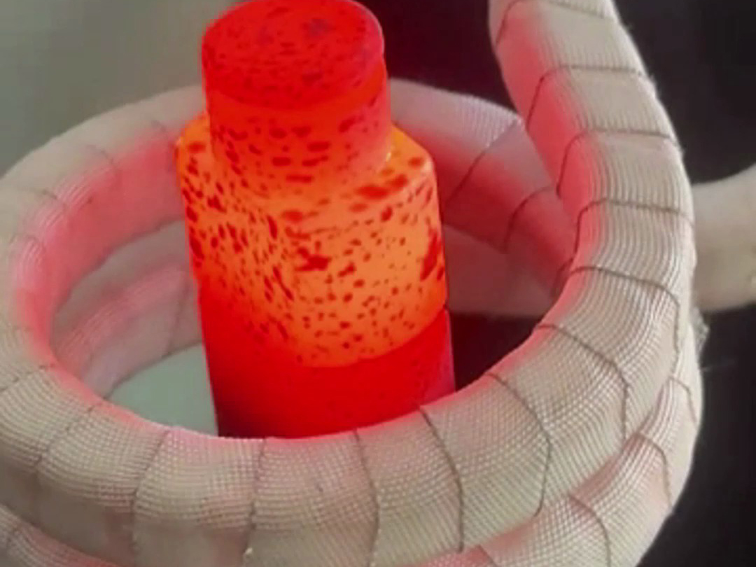 手持式高頻機(jī)：移動加熱好幫手，金屬熱處理的靈活之選