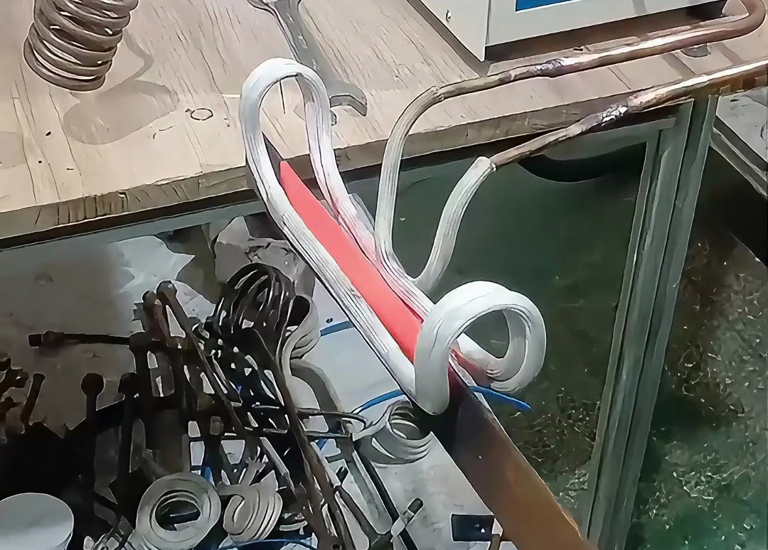 為啥高頻加熱機(jī)特適合鋼片局部退火？這幾個(gè)優(yōu)勢(shì)太適配了！