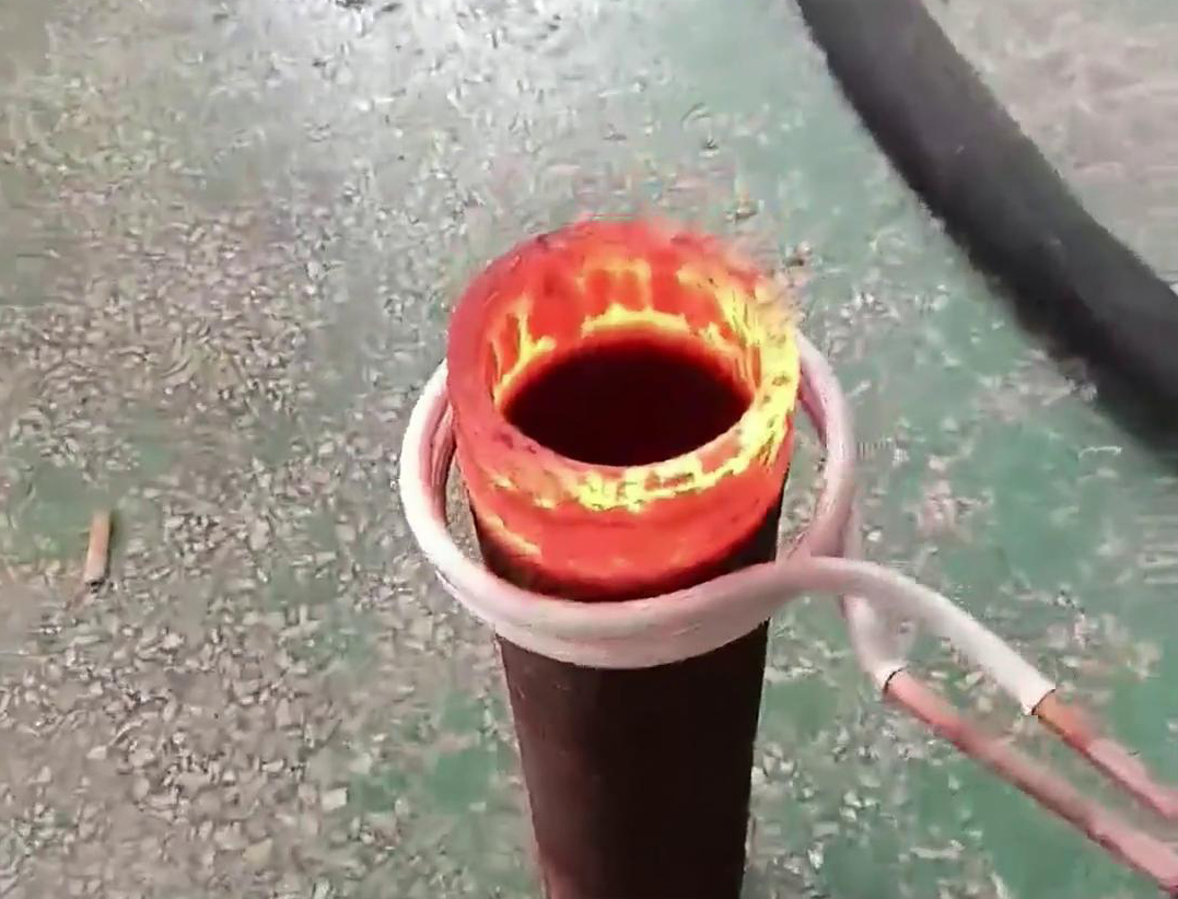 手持式高頻加熱機，輕便靈活，操作簡便