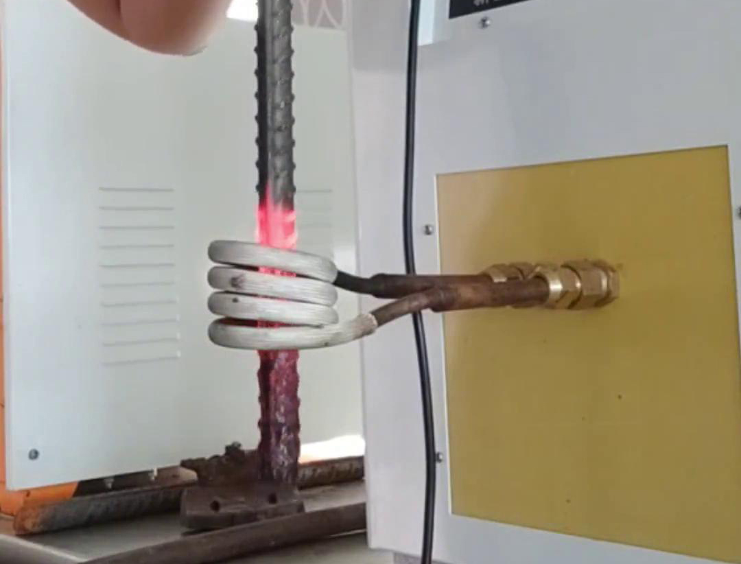 高頻感應(yīng)加熱機確實主要對金屬進(jìn)行加熱，而對人體無法產(chǎn)生加熱效果