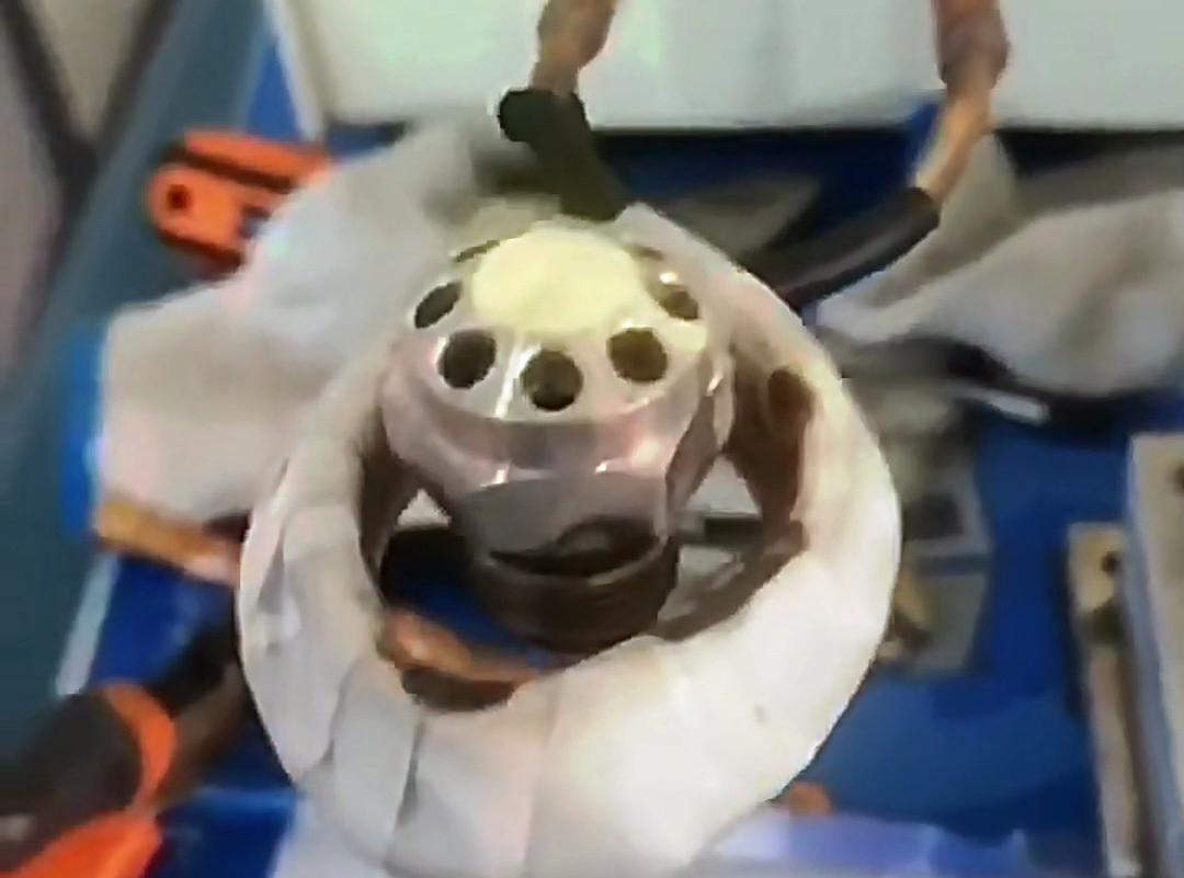 磁懸浮感應(yīng)加熱，這也是高頻機(jī)一種比較另類的加熱