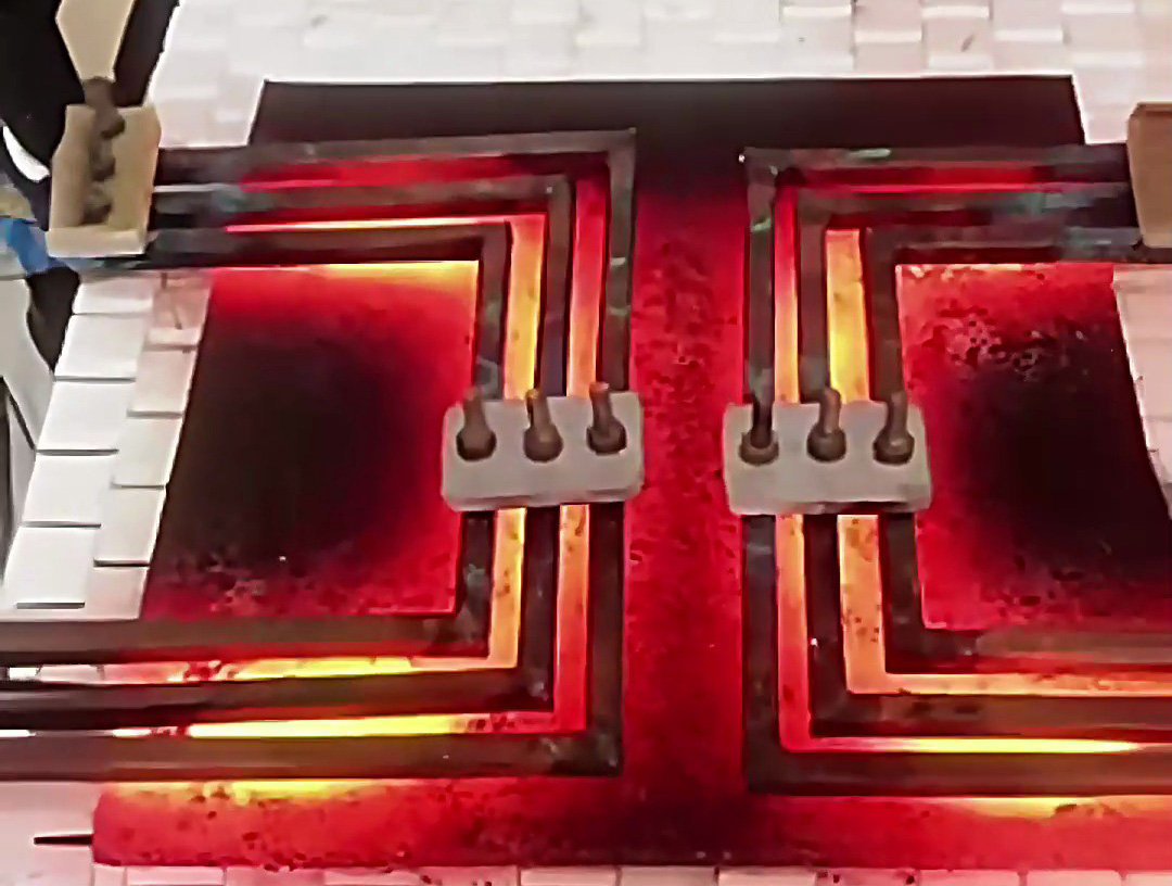 兩臺高頻加熱機+PLC控制系統(tǒng)調度下，平面加熱效率提升看得見