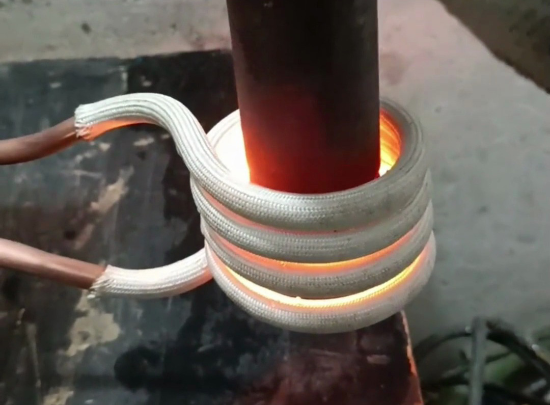 揭秘高頻感應(yīng)加熱棒料的3大優(yōu)勢(shì)，工廠效率翻倍不是夢(mèng)
