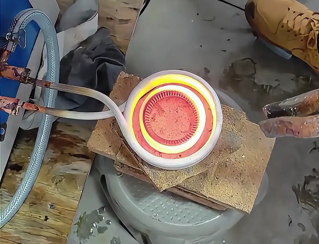 工業(yè)加熱愁材質(zhì)適配？超音頻感應(yīng)加熱設(shè)備全搞定！