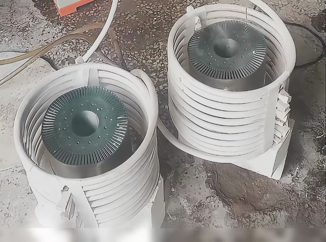 電動機(jī)轉(zhuǎn)子鐵芯加熱全過程揭秘！中高頻感應(yīng)加熱設(shè)備溫控加熱