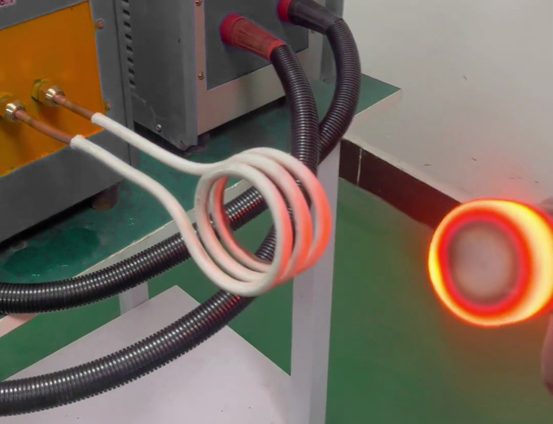 不銹鋼退火拉伸只需5秒？高頻加熱機(jī)的神奇效果讓人驚嘆！