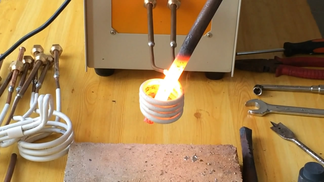 高頻加熱機(jī) 高頻加熱機(jī)